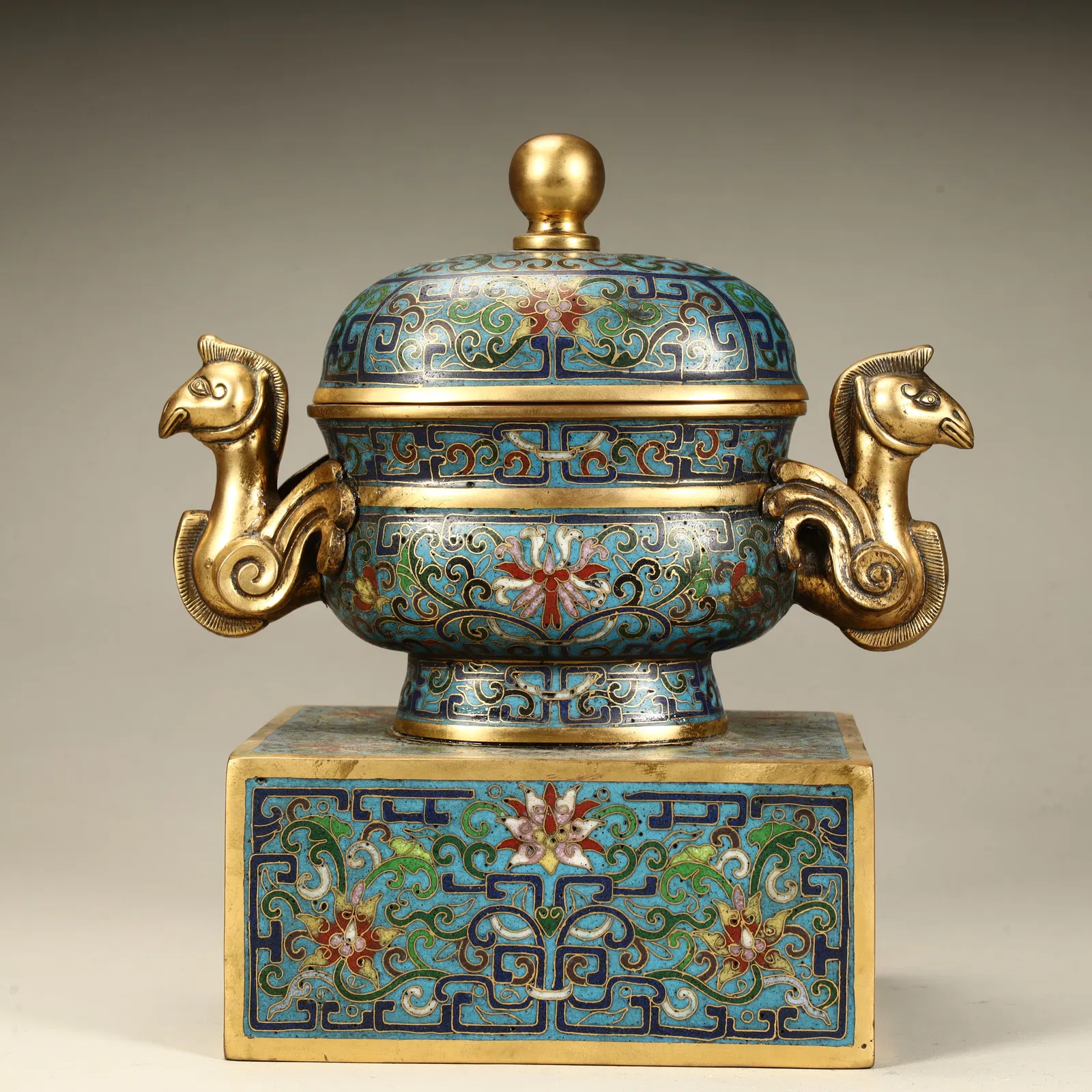 A piece of Qing Dynasty copper tire cloisonné enamel double phoenix ear cover stove with a seat