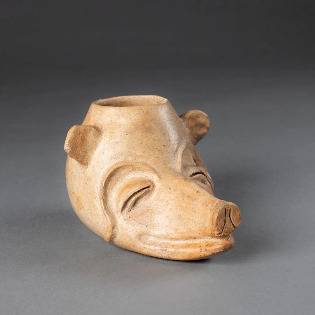 A Pre-Columbian ceramic effigy vessel