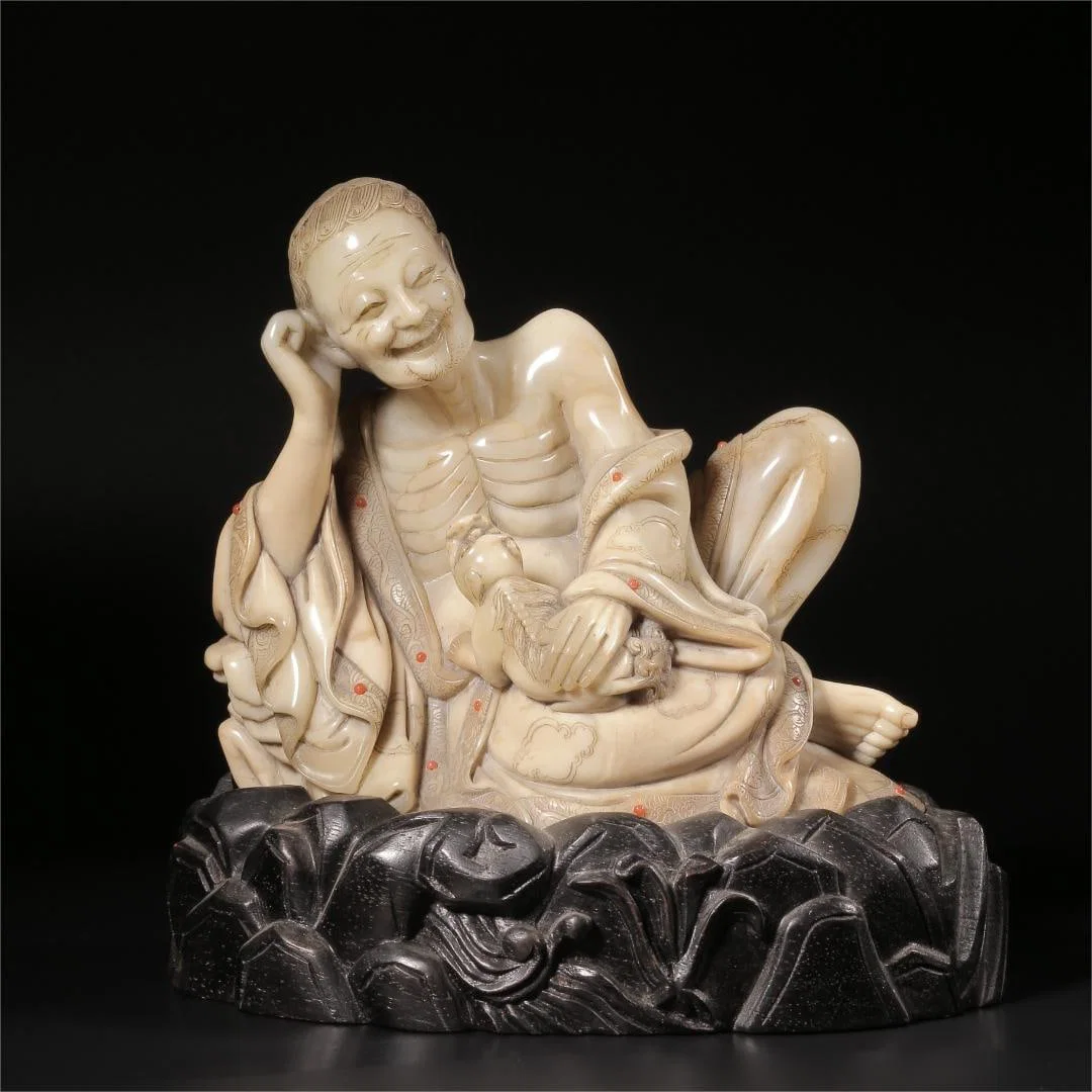 A Qing Dynasty Shoushan stone contemplative Arhat statue ornament