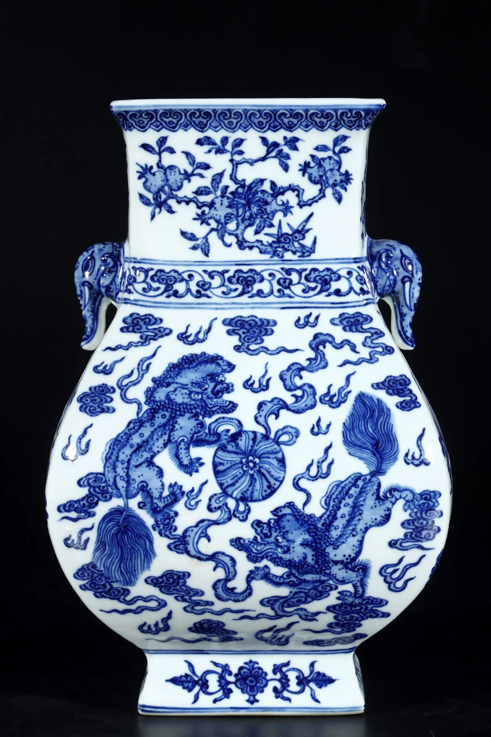 A Rare Blue and White Auspicious Cloud and Lion Pattern Elephant-Ears Vase