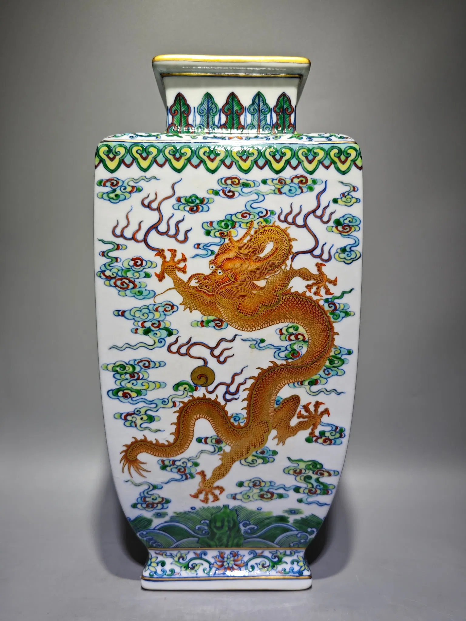 A Rare Doucai Iron-Red Painted Gold Seawater Auspicious Cloud and Dragon Pattern Vase