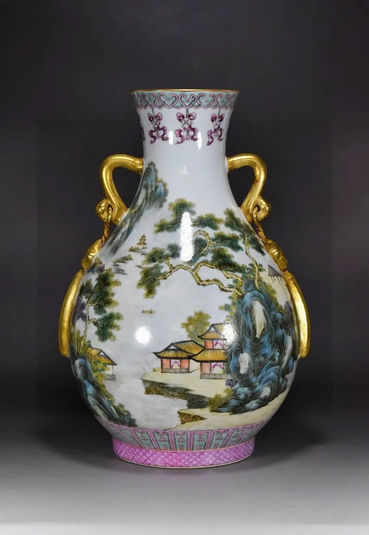 A Rare Enamel Gilding Landscape and Figure Pattern Double-Ears Vase