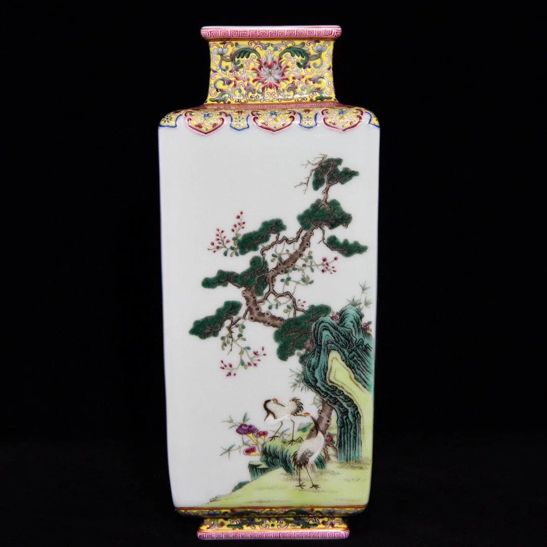 A Rare Famille-Rose Painted Gold Flower and Bird Pattern Vase