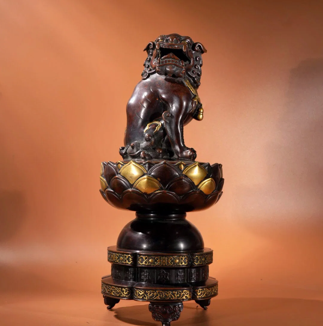 A Rare Gilt Bronze Lion Censer,With Lotus-Shaped Tripod Base