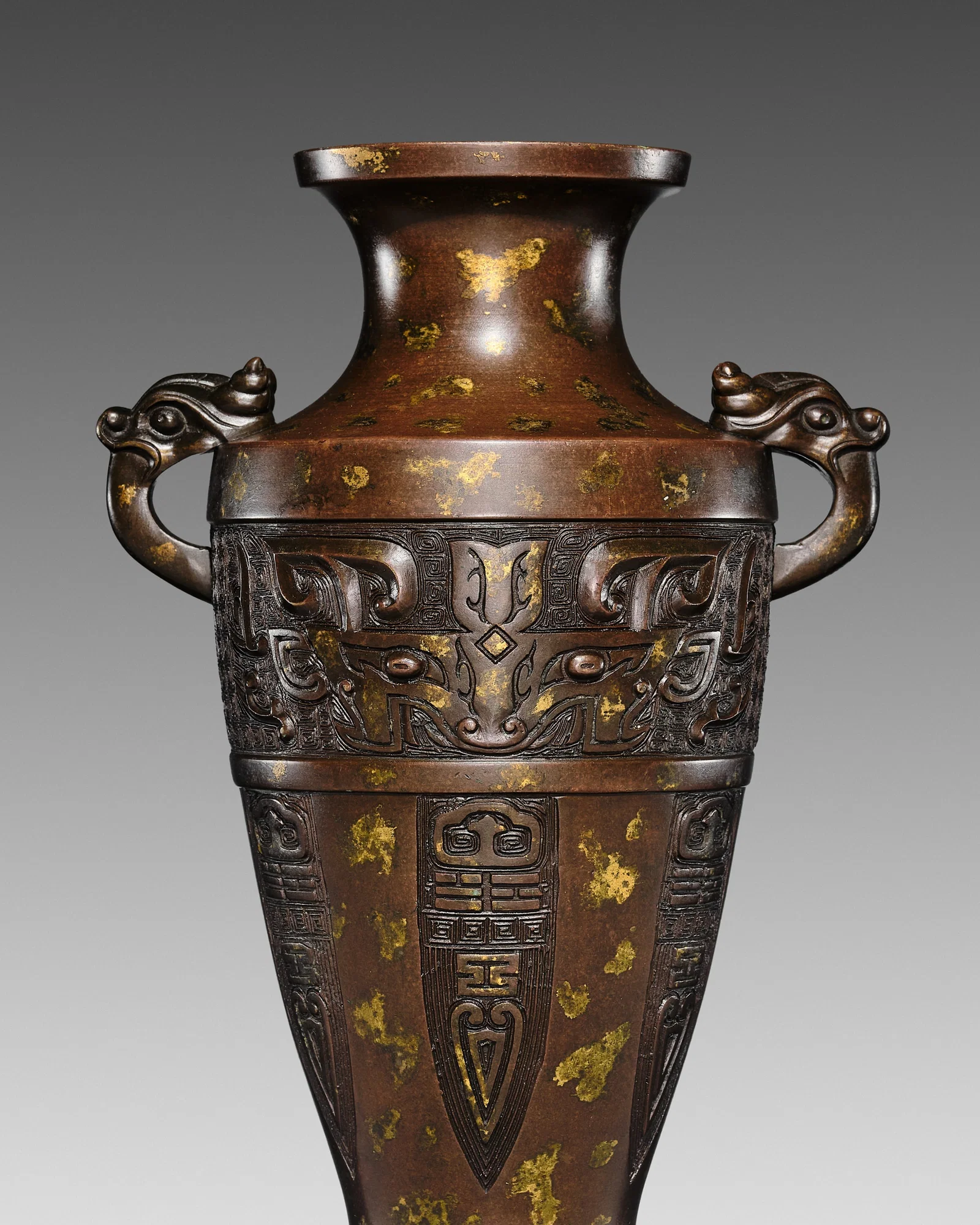 A RARE GILT-SPLASHED 'TAOTIE' BRONZE AMPHORA VASE, 17TH-18TH CENTURY