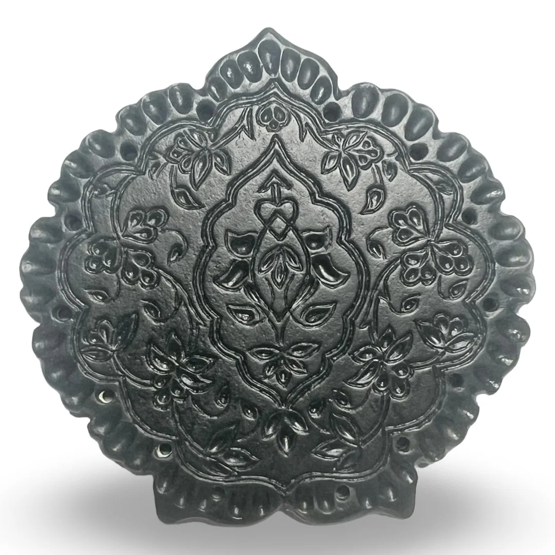 A Rare Timurid Engraved Jade Pendant, 14th - 15th Century
