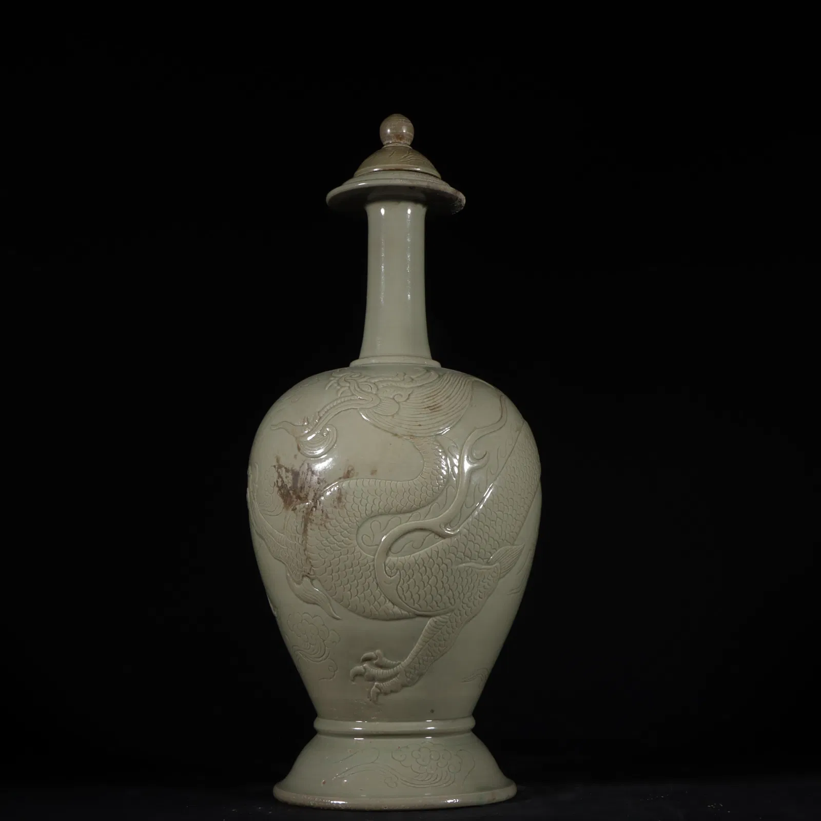 A Rare Yue yao Auspicious Cloud and Dragon Pattern Bottle
