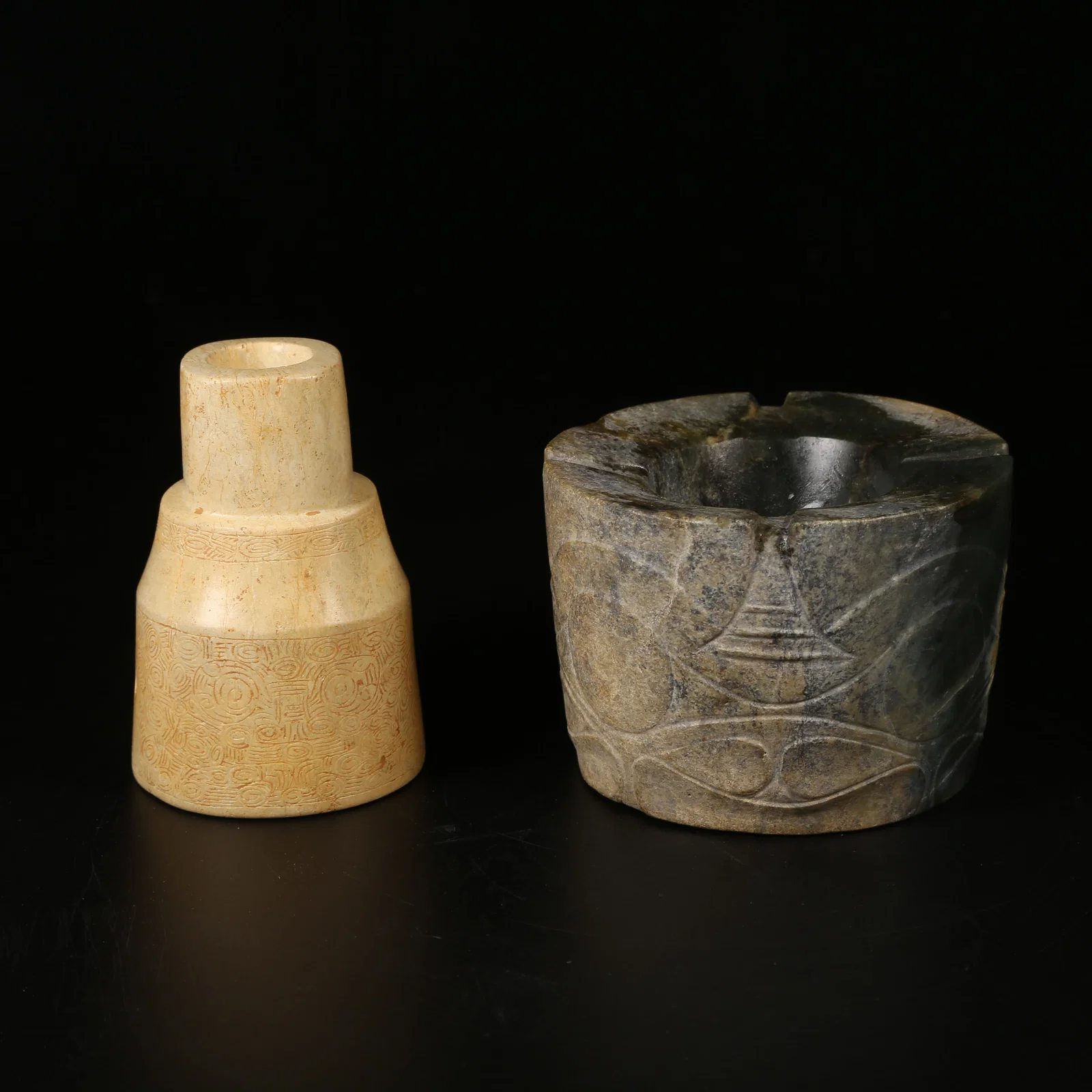 A SET OF ANCIENT JADE LIANGZHU CULTURE ARTIFACTS