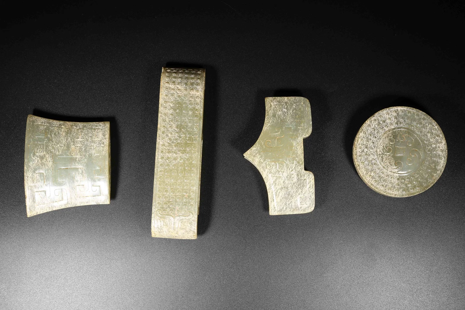 A SET OF ANCIENT JADE SWORD FITTINGS