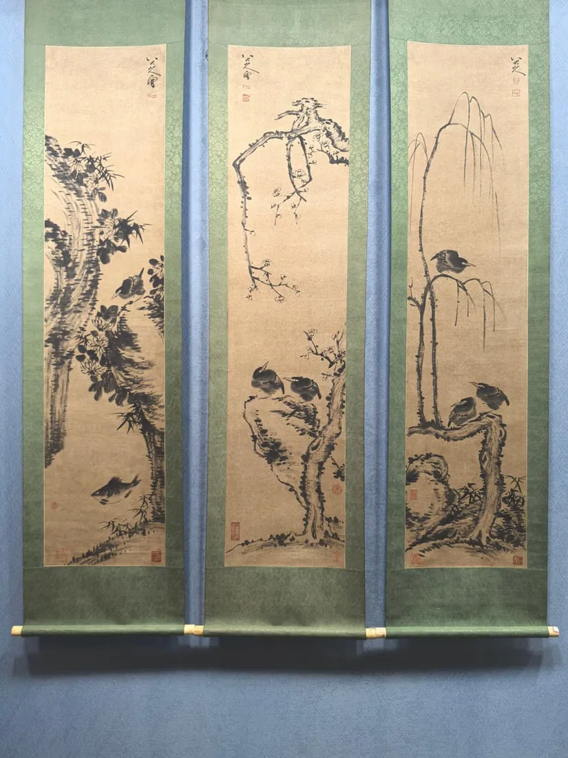 A Set of Chinese Vertical Scroll Ink Painting of Flower and Bird on Paper,Bada Shanren