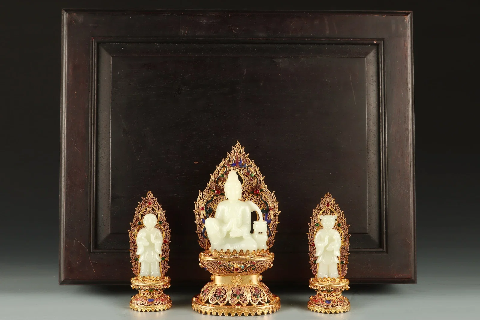 A Set of Exquisit Hotan Jade Buddha statue Ornament