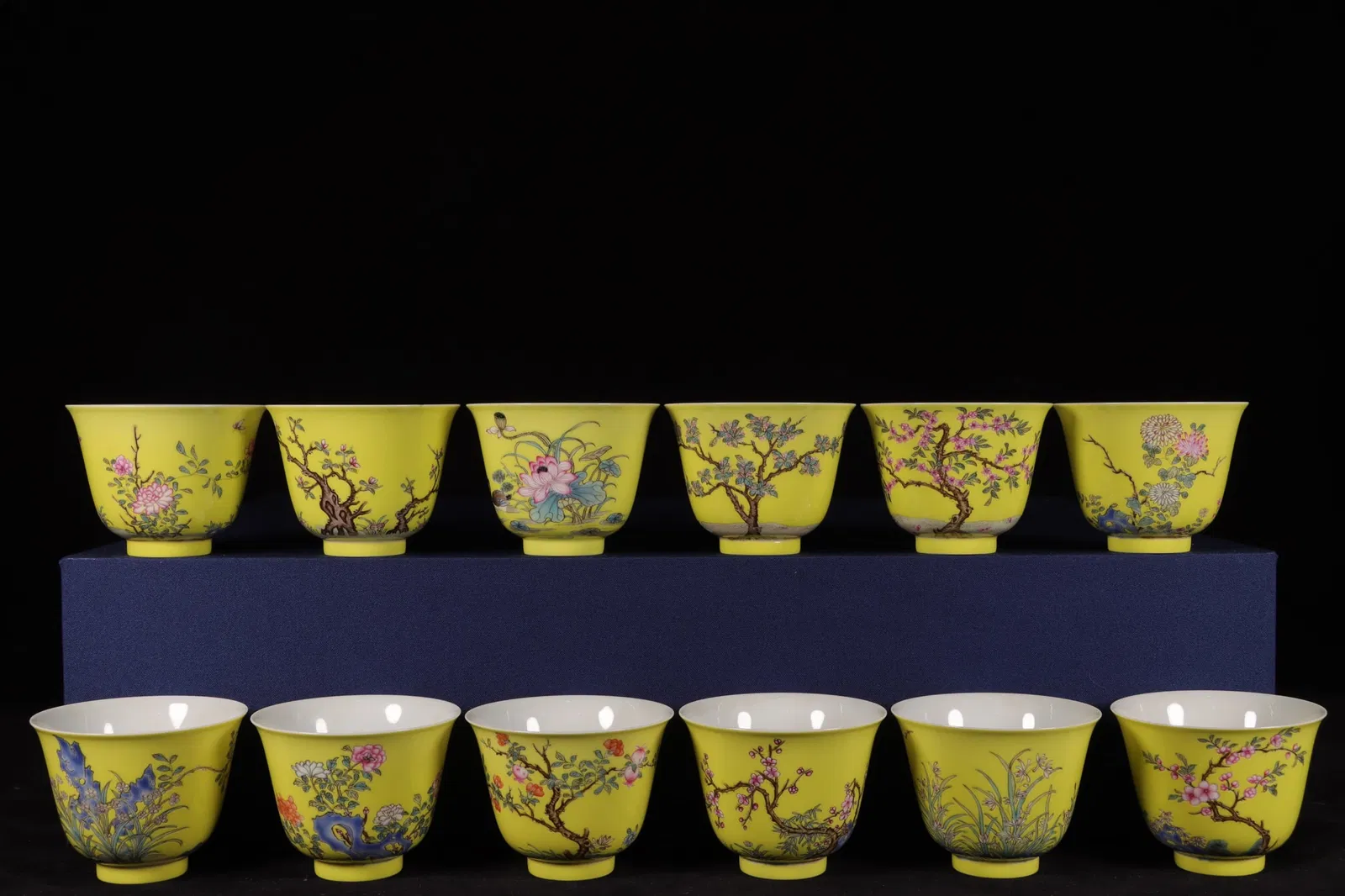 A Set of Exquisite Lemon Yellow Glaze Flower Pattern Cup
