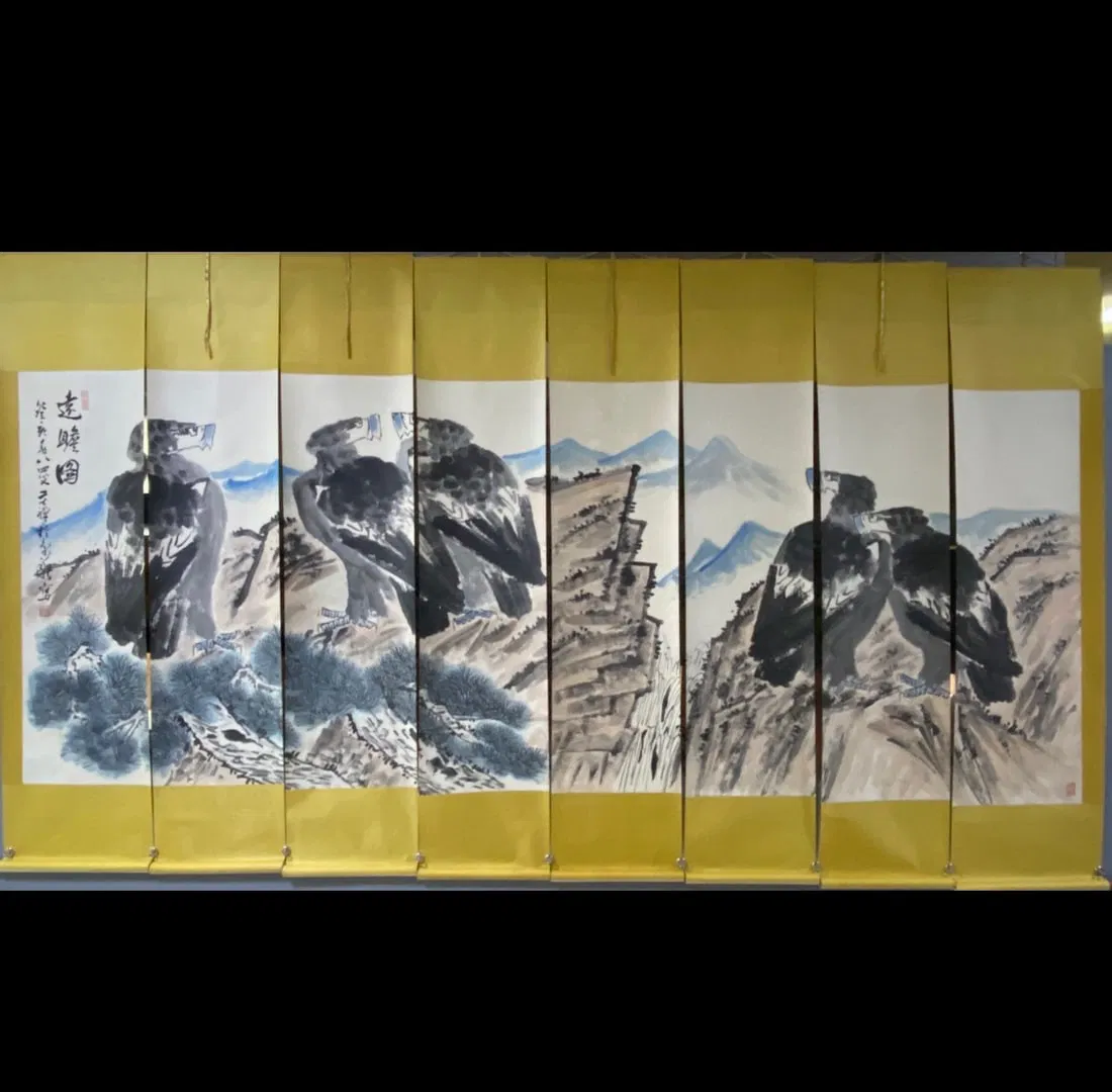 A Set of Fine Chinese Vertical Scroll Ink Painting of Pine and Eagle on Paper,Li Kuchan