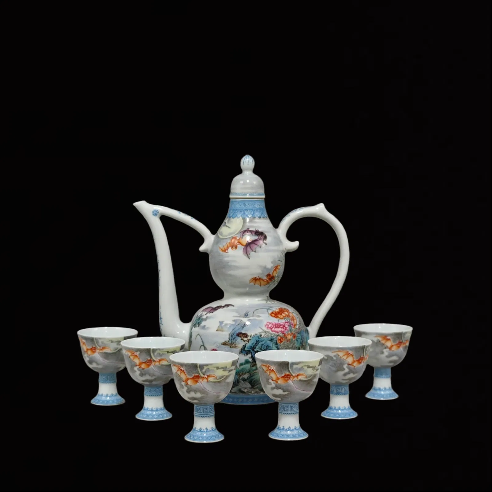 A Set of Fine Enamel Flower and Bats Pattern Ewers,with poem