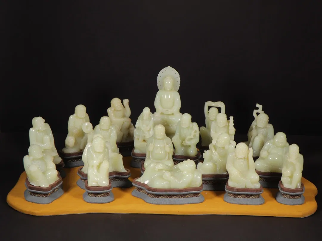 A Set of Fine White Jade Buddha Statue Ornament
