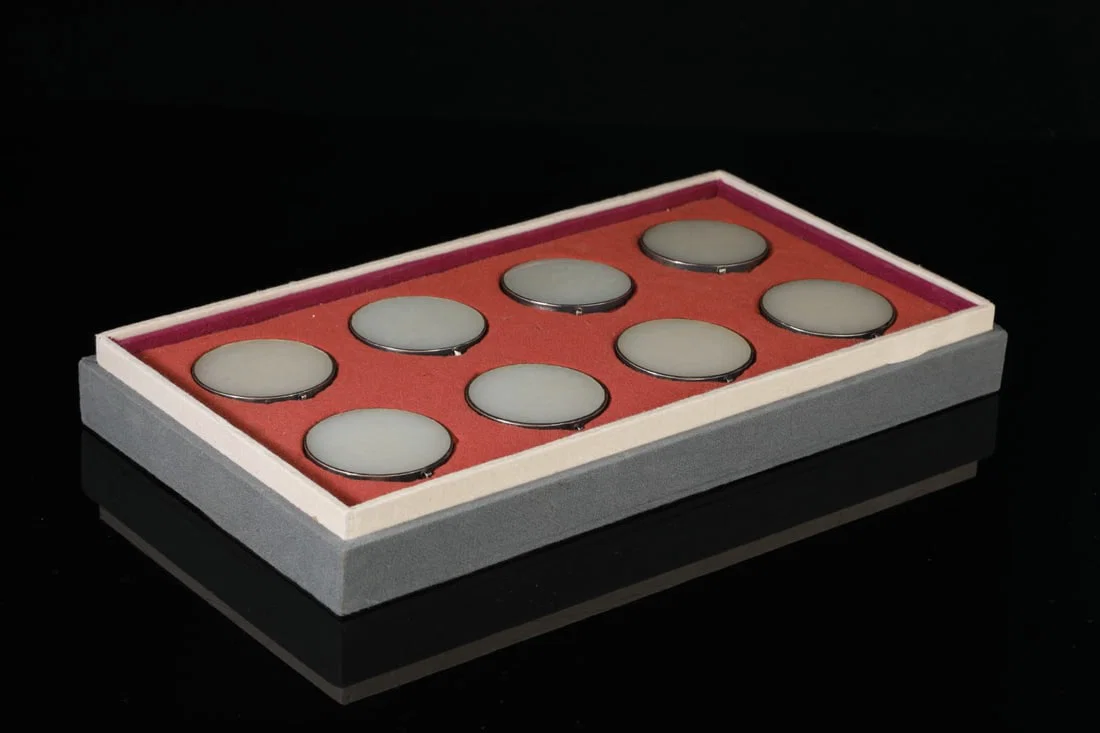 A Set of Fine White Jade Figure Pattern Brand