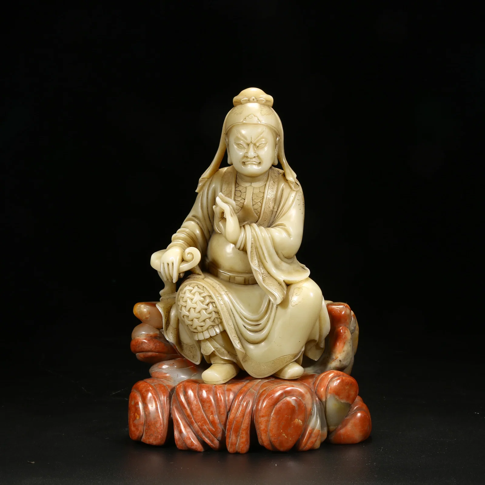 A SHOUSHAN STONE GUAN GONG SEATED STATUE