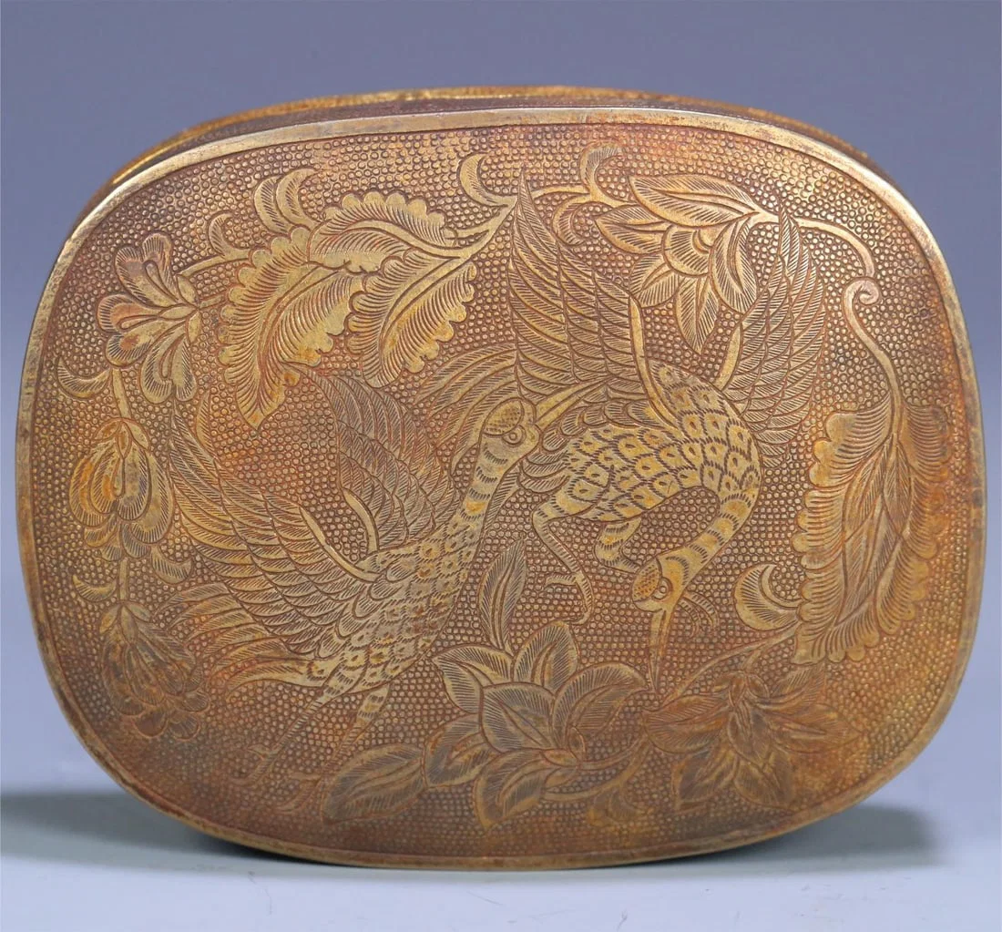 A silver-gilt double crane floral cover box of the Qing Dynasty