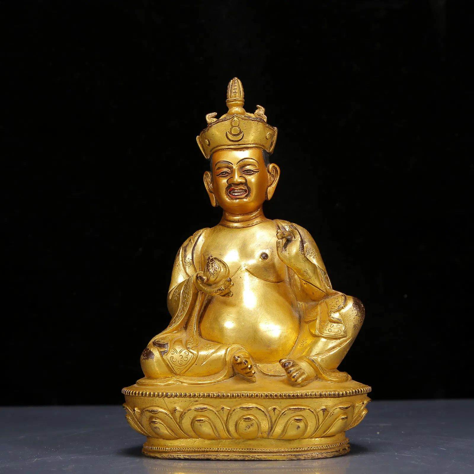 A Solemn Gilt Bronze Statue of Guru,With Inscription
