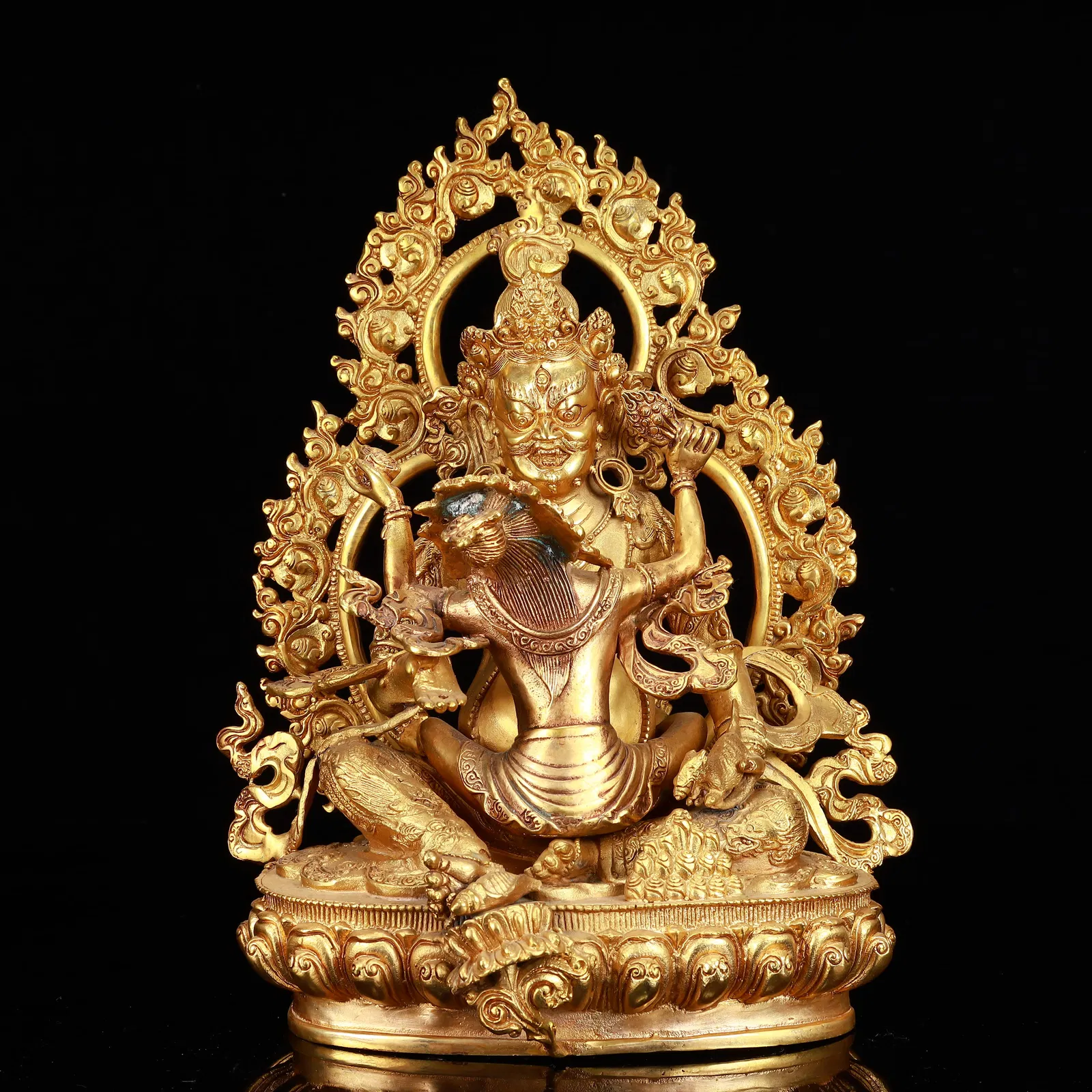 A Solemn Gilt Bronze Statue of Manjuvajra