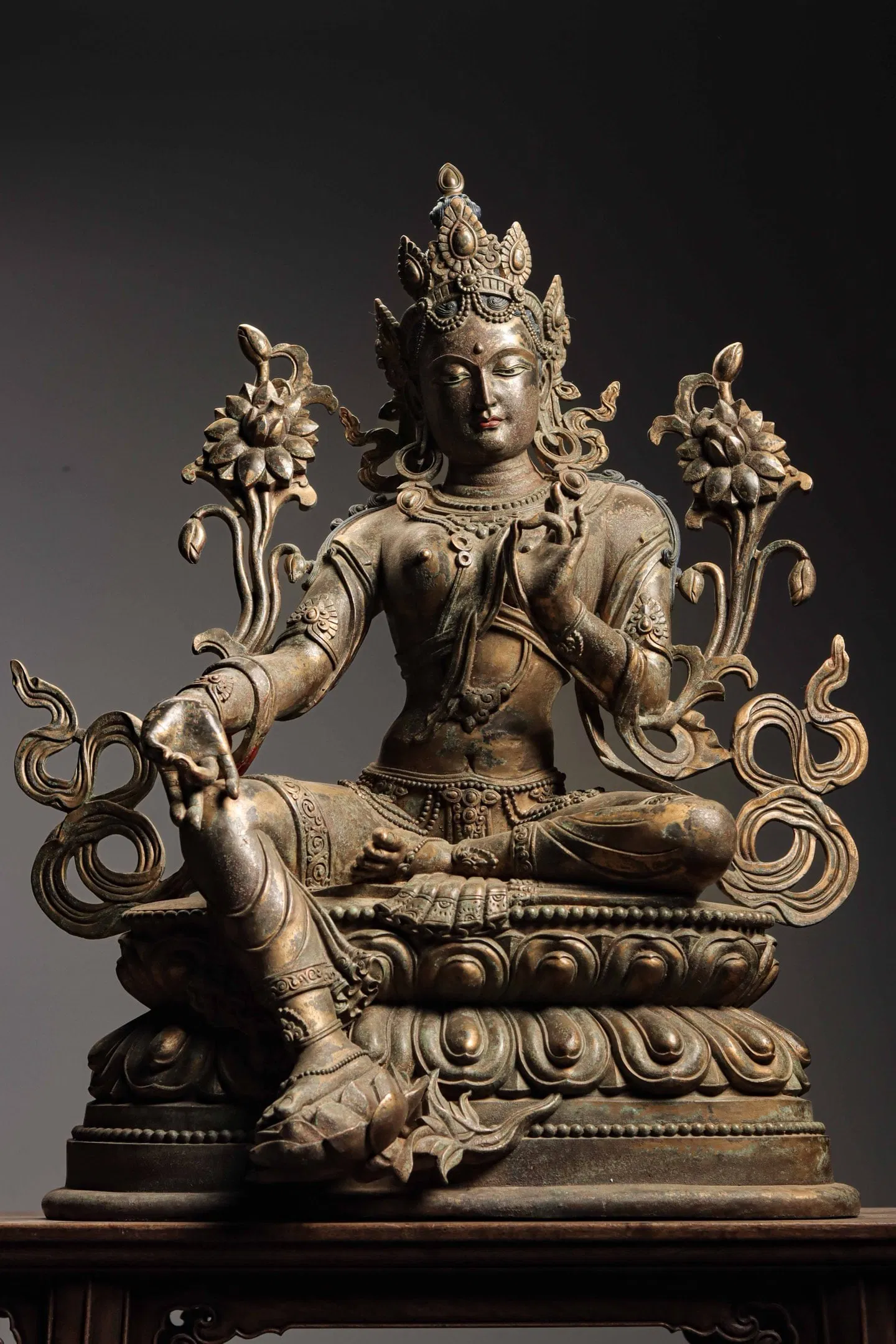 A STATUE OF GREEN TARA FROM THE QING DYNASTY