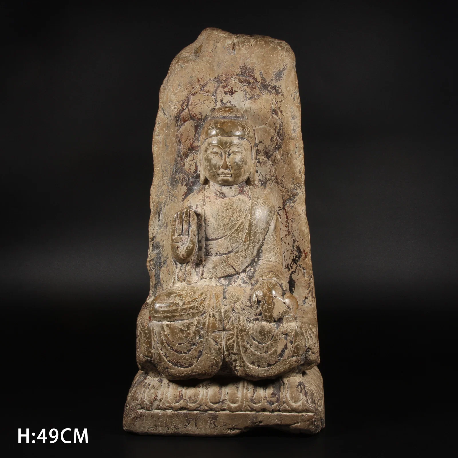 A STONE-CARVED SHAKYAMUNI BUDDHA STATUE