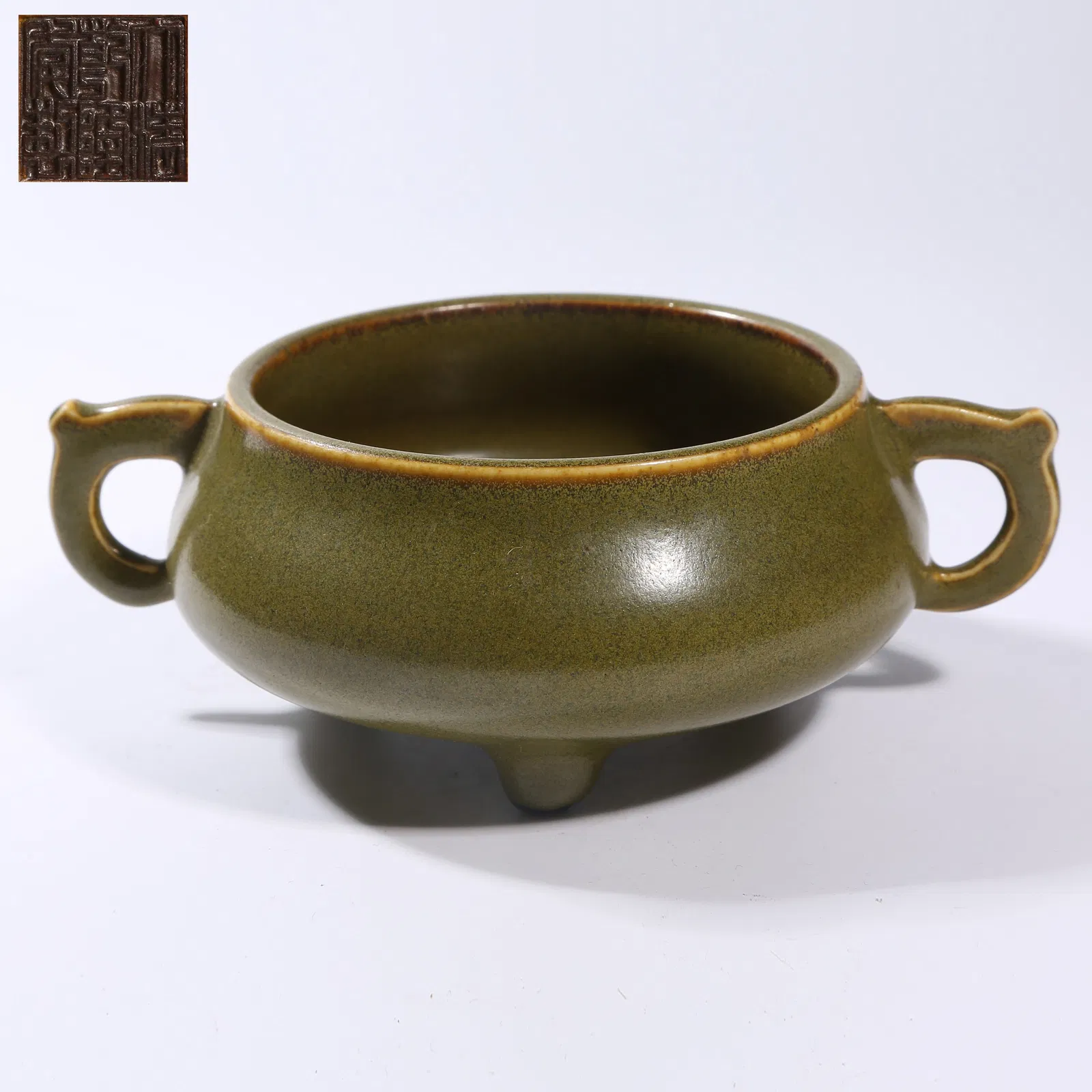 A TEA-DUST GLAZE TRIPOD DOUBLE-HANDLED CENSER