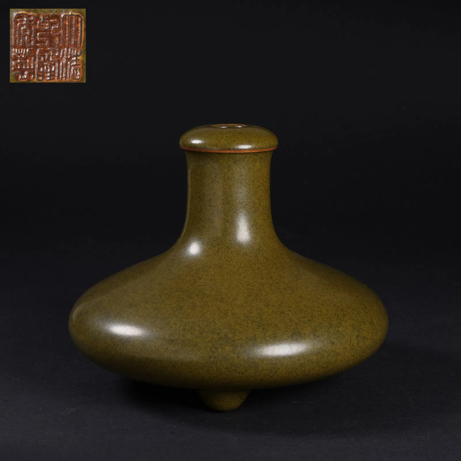 A "TEA-DUST" GLAZED FLOWER VASE