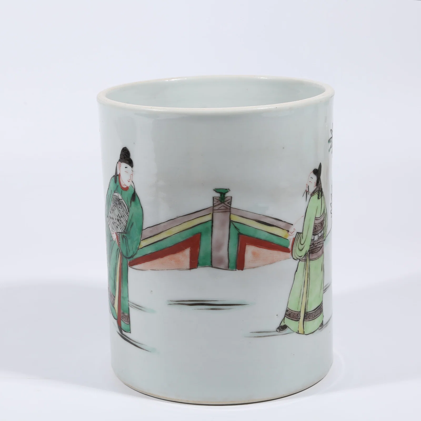 A WUCAI BRUSH POT WITH FIGURES DESIGN