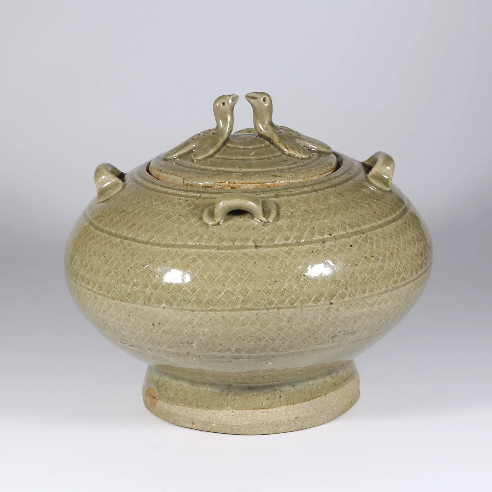 A YUE KILN SWALLOW JAR