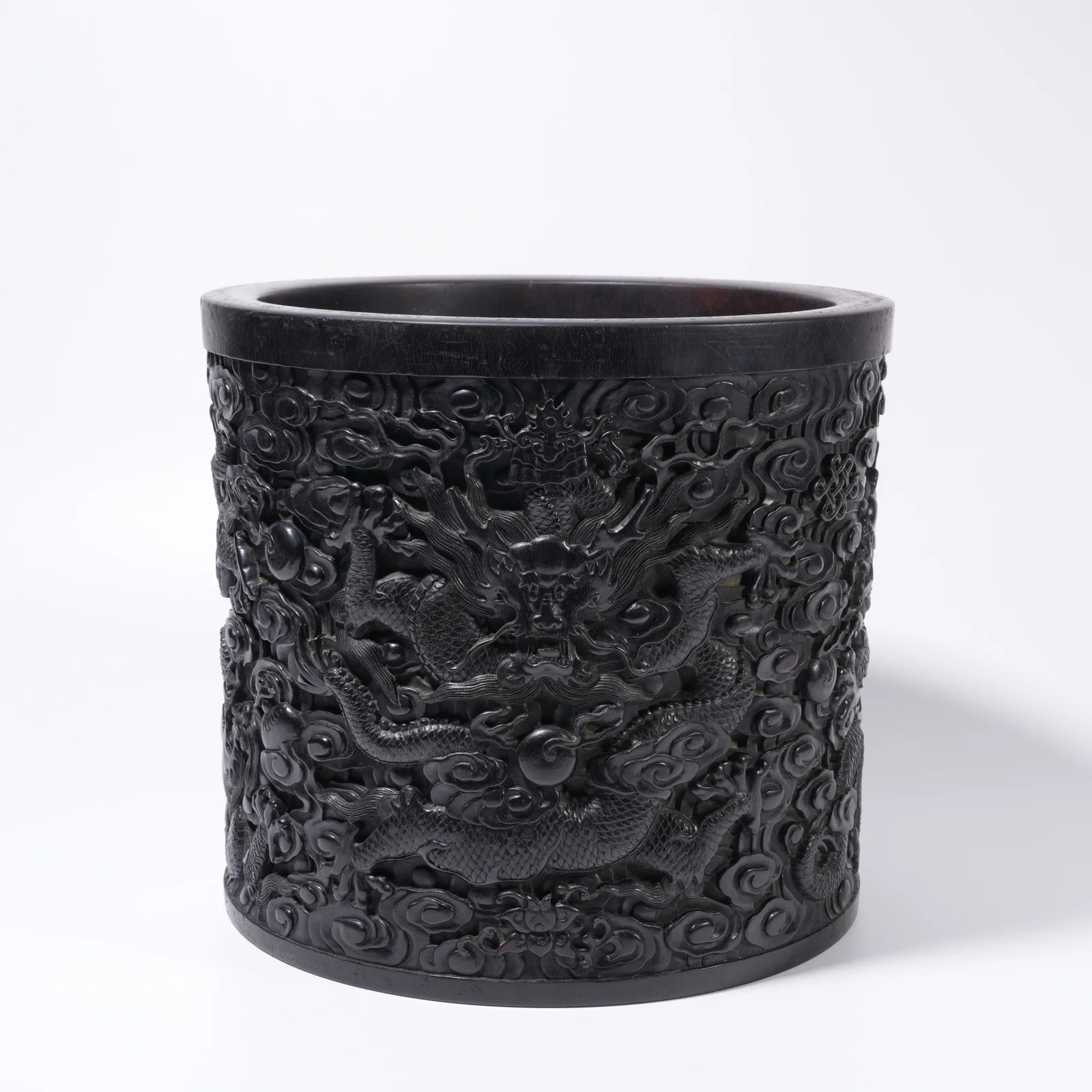 A ZITAN WOOD CARVING CLOUD AND DRAGON-PATTERN BRUSH HOLDER