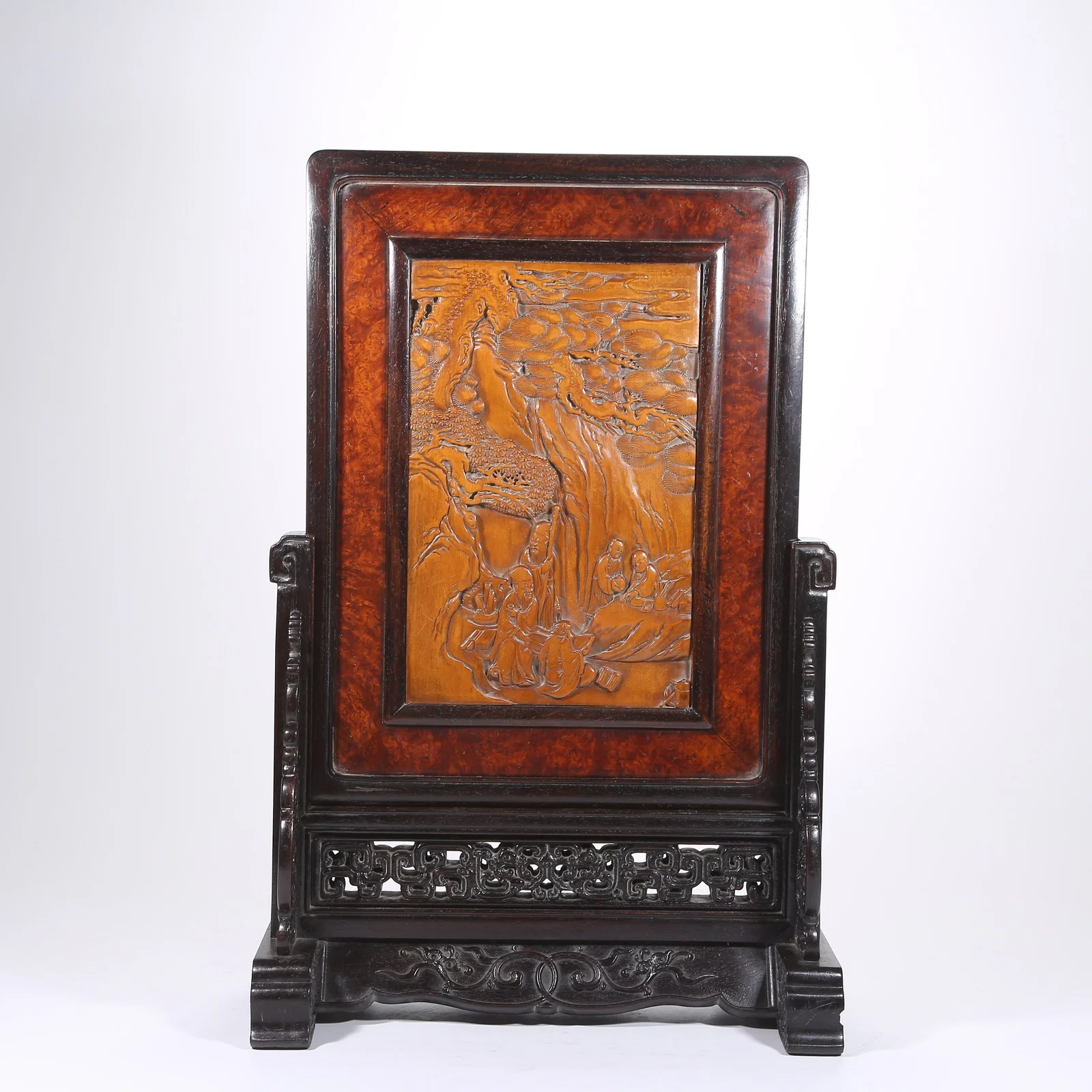 A ZITAN WOOD SCREEN WITH INLAID BOXWOOD, SCHOLAR FIGURES IN ELEGANT GATHERING SCENE