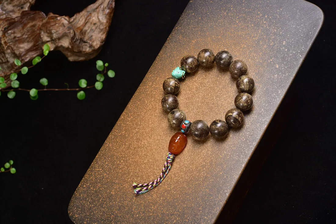 Agarwood bracelet