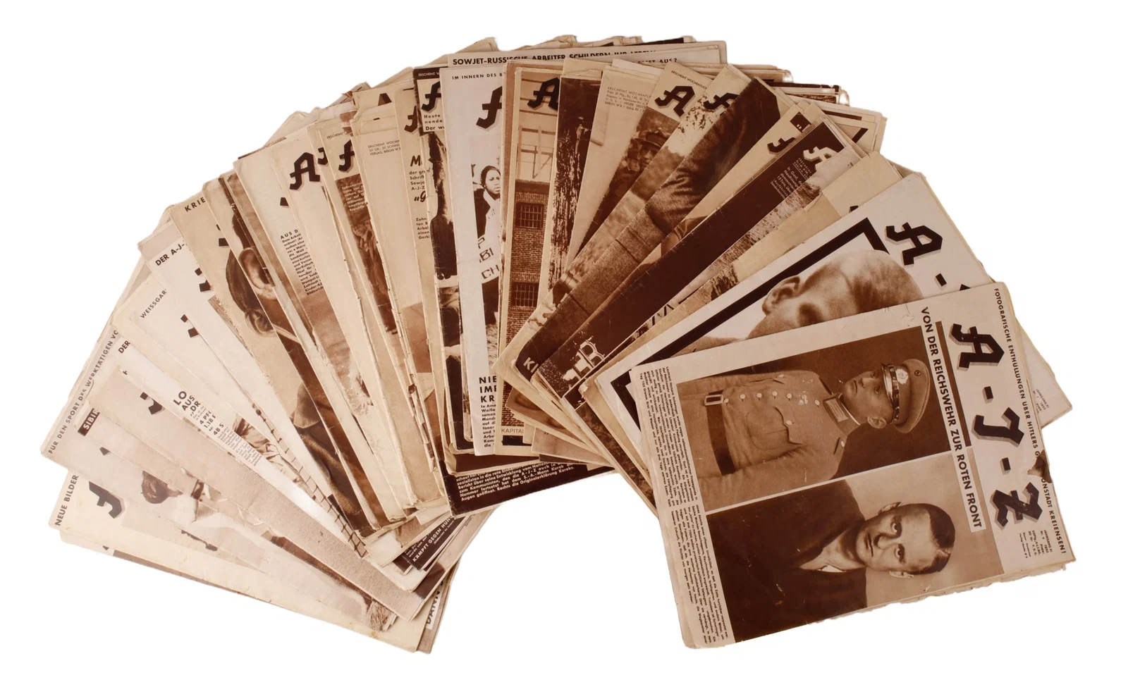 AIZ ARBEITER ILLUSTRIERTE ZEITUNG 46 ISSUES 1932-3
