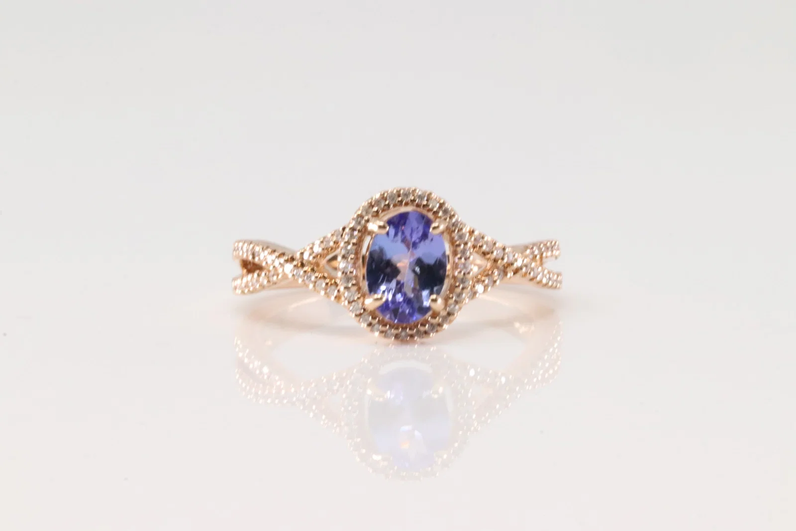 Amethyst & Diamond Ring 10Kt.