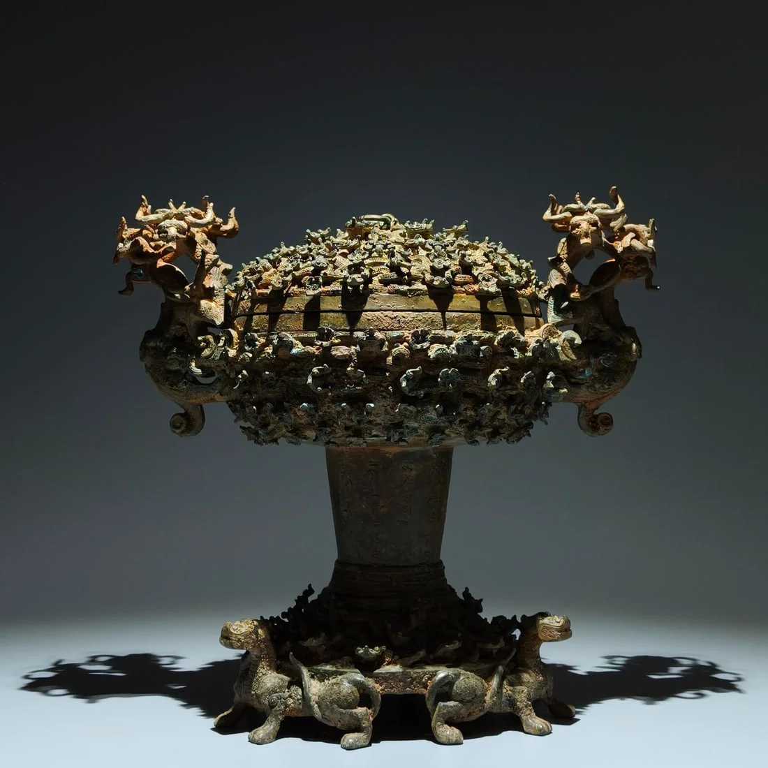 An Archaic Bronze Chi-Dragon Pattern Dragon-Ears Censer,With Inscription