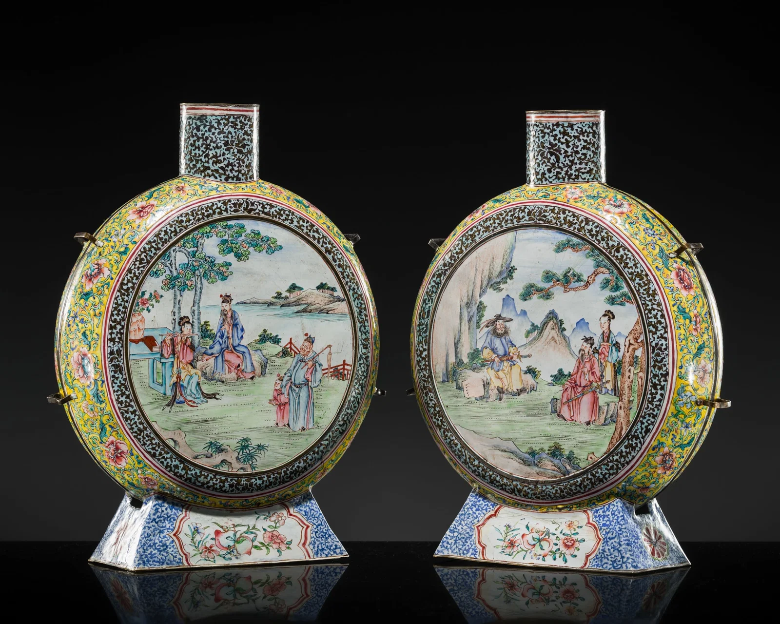 AN EXCEEDINGLY RARE PAIR OF PAINTED ENAMEL MOONFLASKS, BIANHU, QIANLONG PERIOD