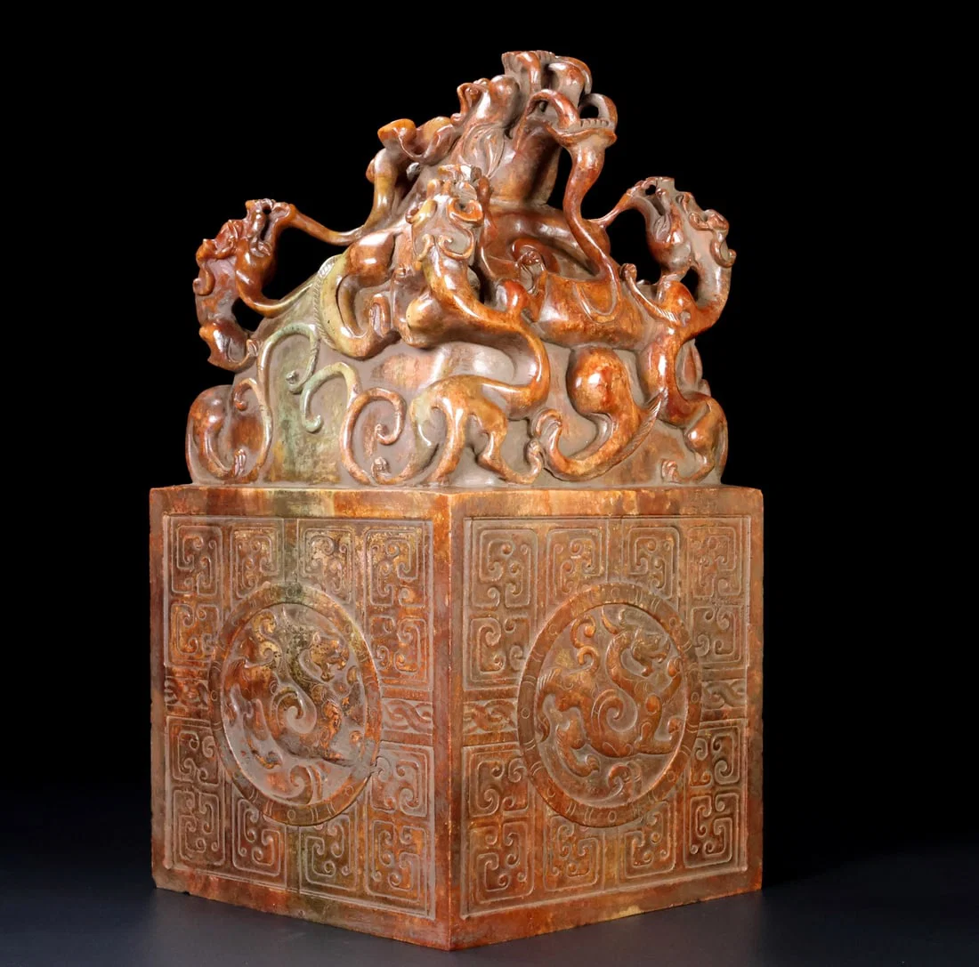 An Exquisite Archaic Jade Auspicious Beast Pattern Seal