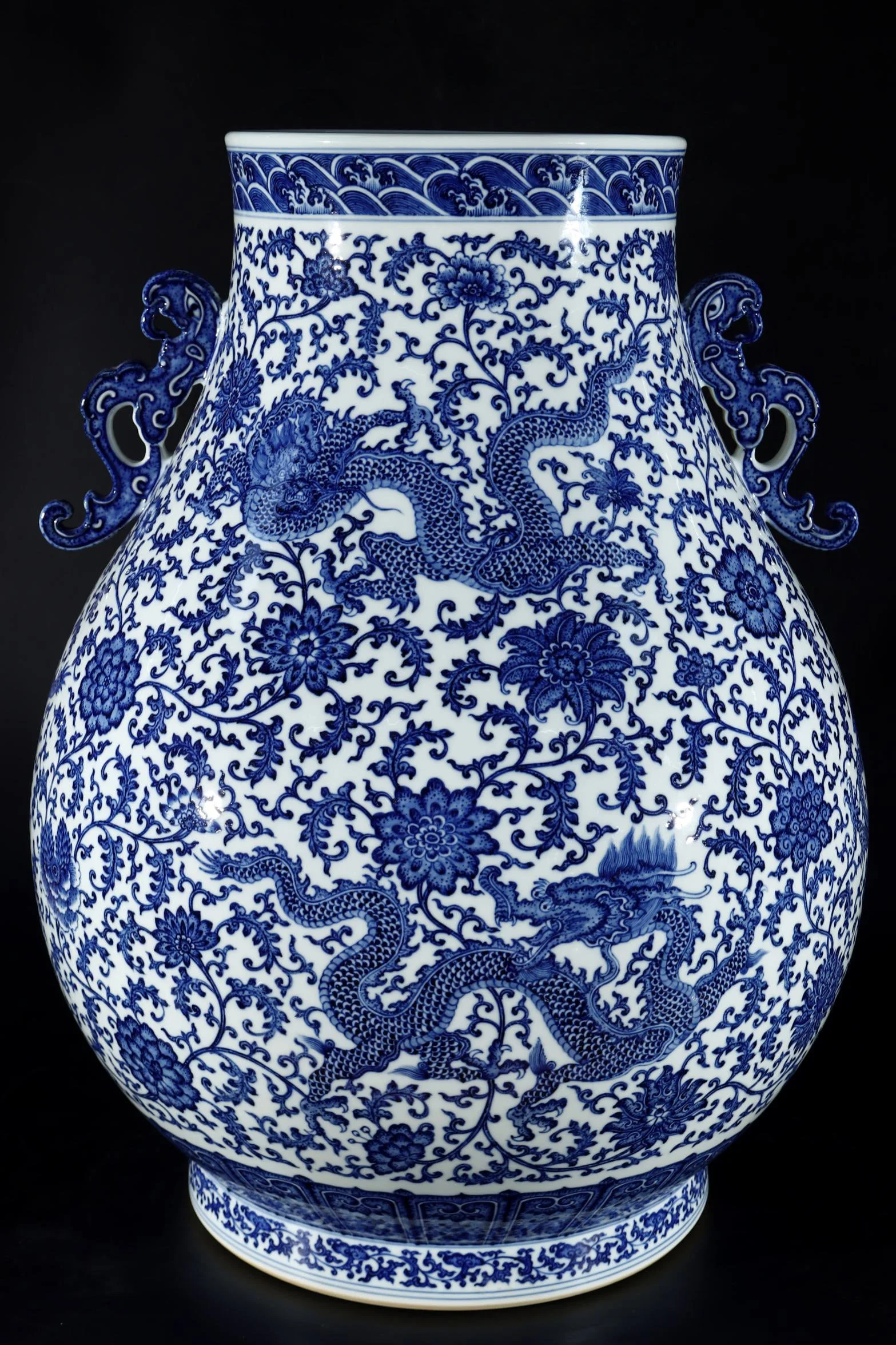 An Exquisite Blue and White Lotus and Dragon Pattern Double-Ears Vase