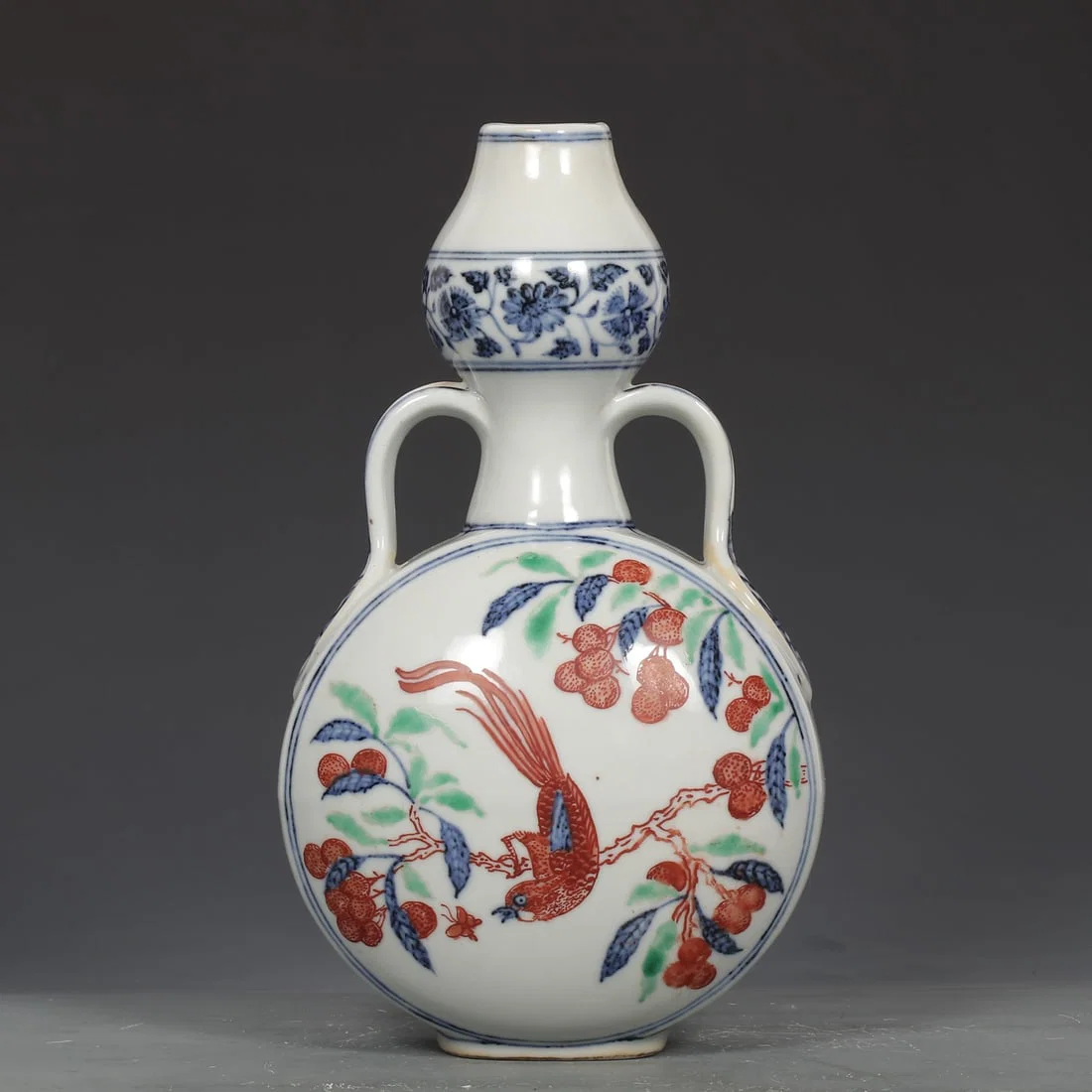 An Exquisite Blue and White Wucai Flower and Bird Pattern Double-Ears Vase