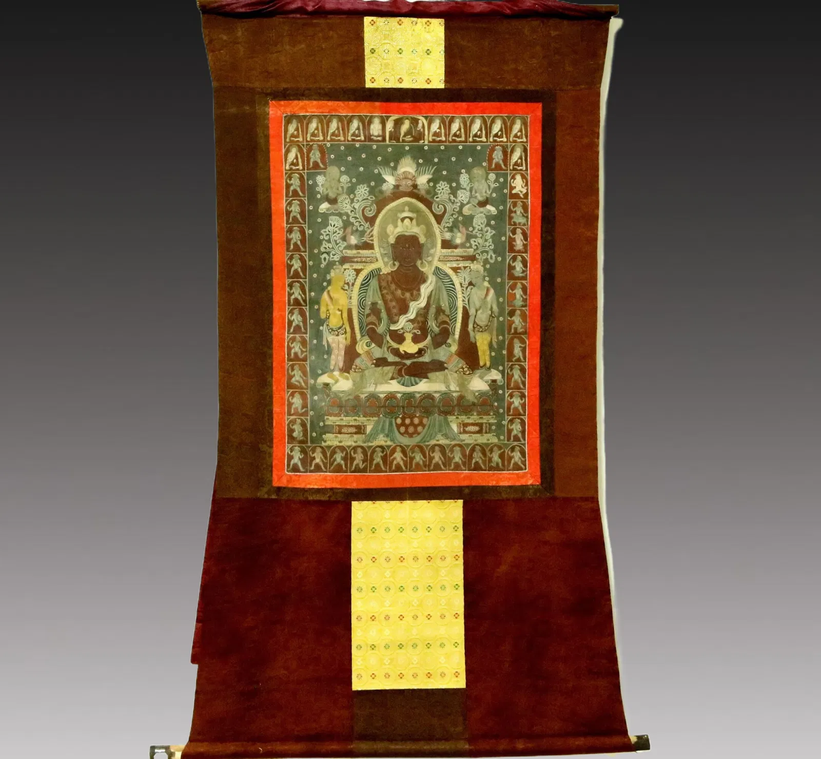 An Exquisite Brocade Painted Color Statue of Amitayus Tangka