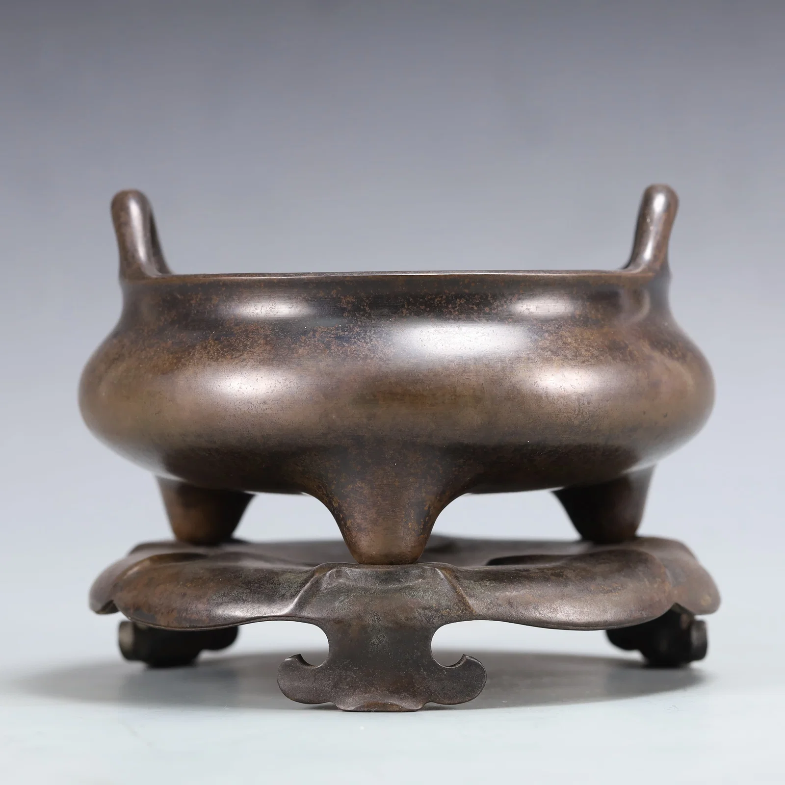 An Exquisite Bronze Double-Ears and Tripod Censer,With Base