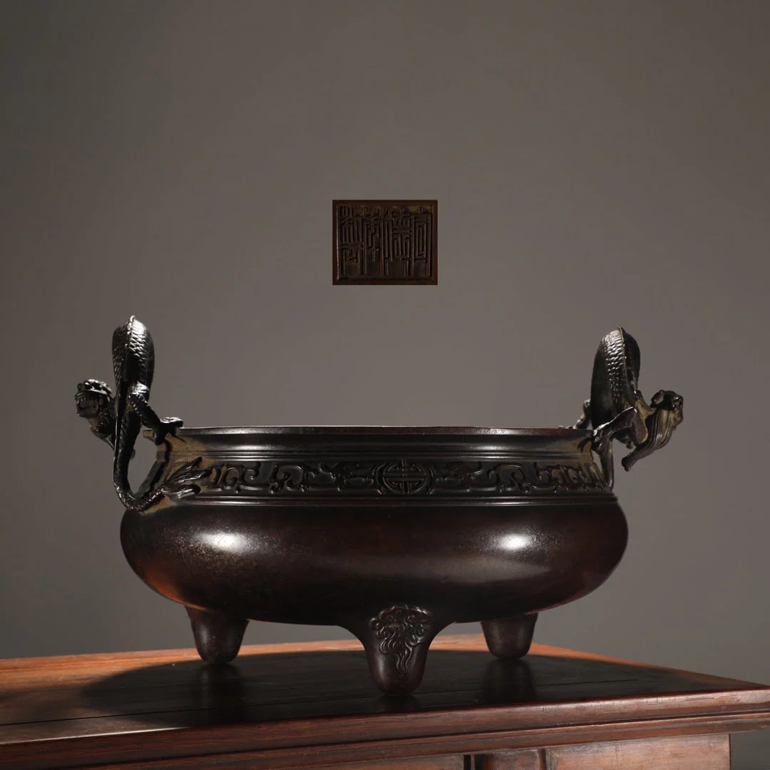 An Exquisite Bronze Dragon Pattern Dragon-Ears Tripod Censer