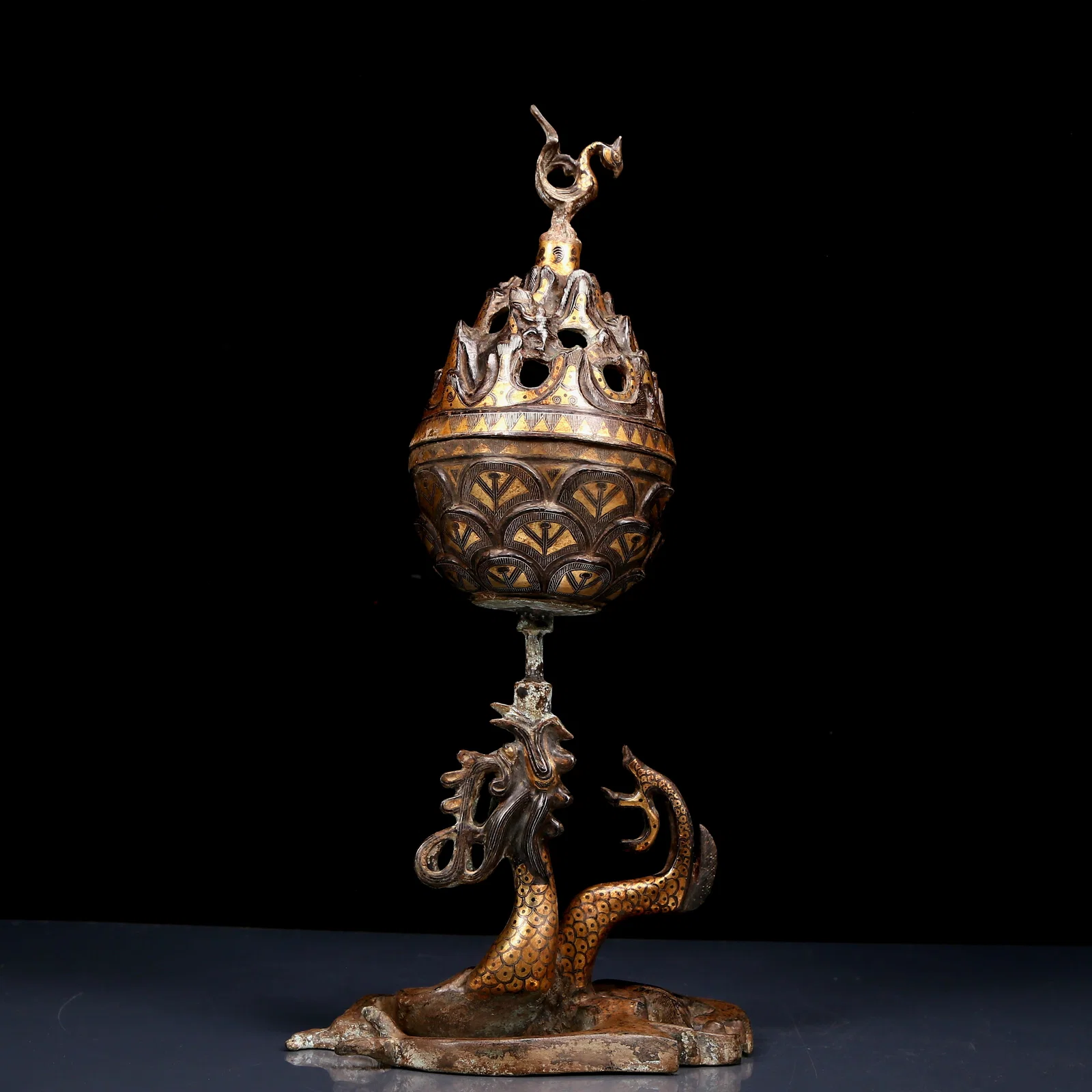 An Exquisite Bronze Inlaid Gold and Silver Dragon and Phoenix Pattern Censer