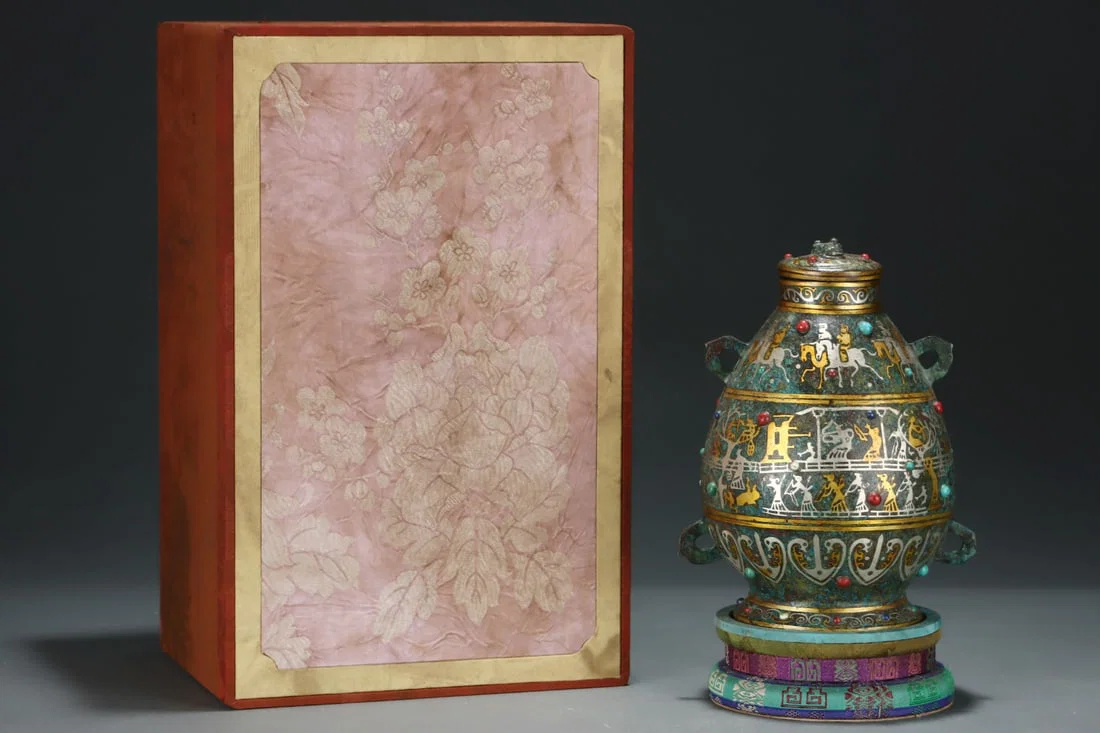 An Exquisite Bronze Inlaid Gold and Silver Figure and Story Pattern Pot,Inlaid Gems