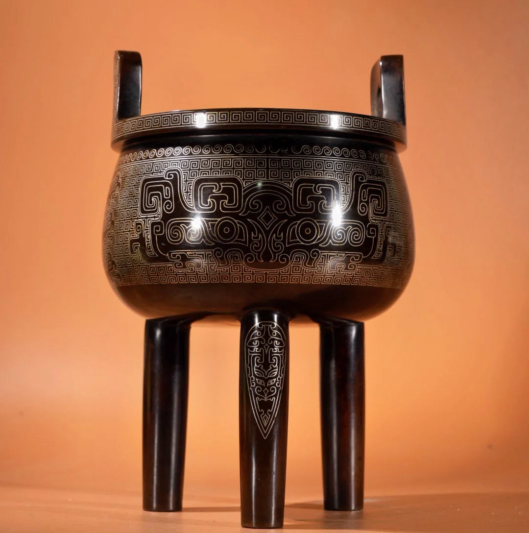 An Exquisite Bronze Inlaid Silver Beast-Face Pattern Double-Ears and Tripod Censer