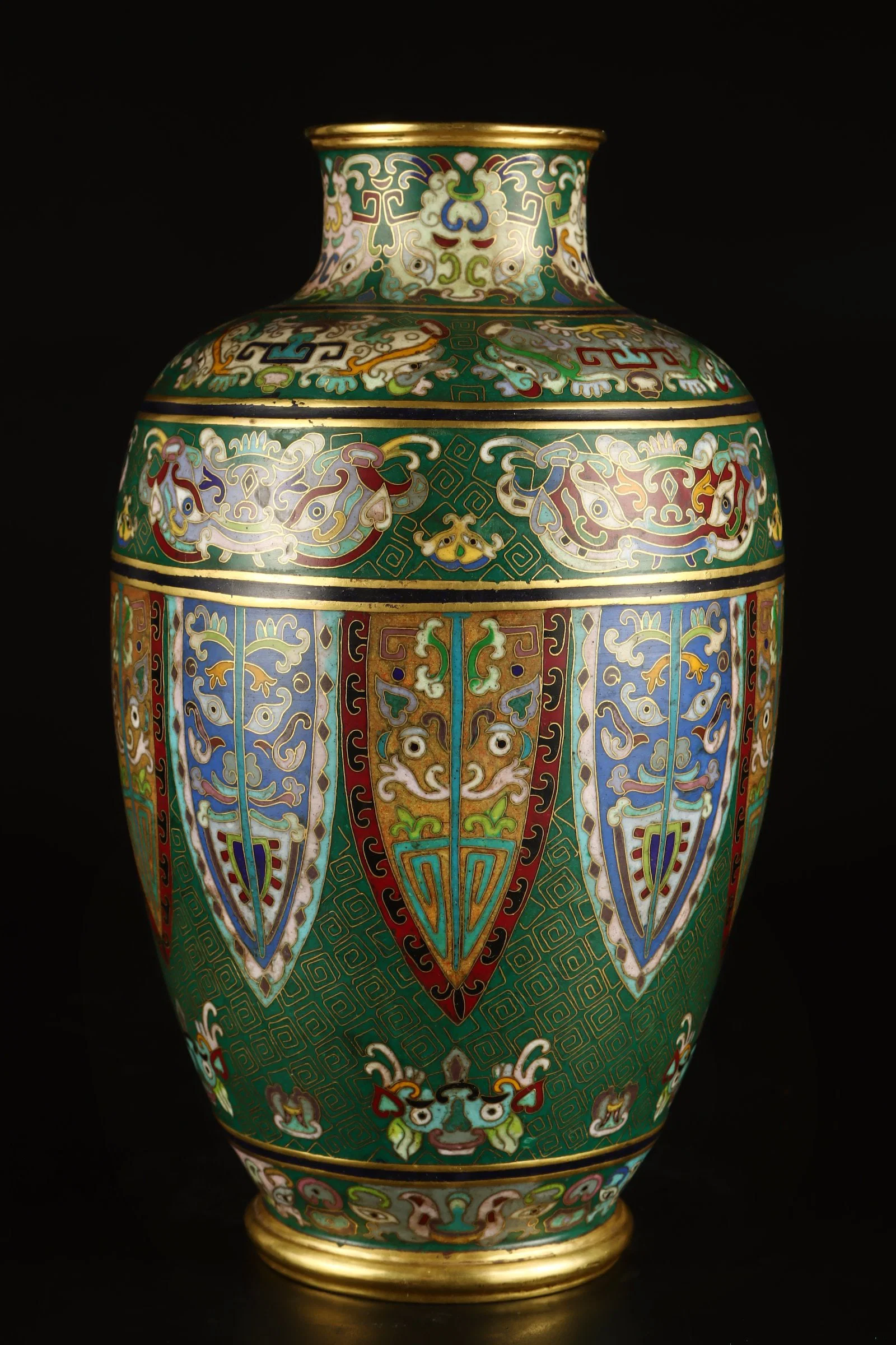 An Exquisite Cloisonne Beast-Face Pattern Vase