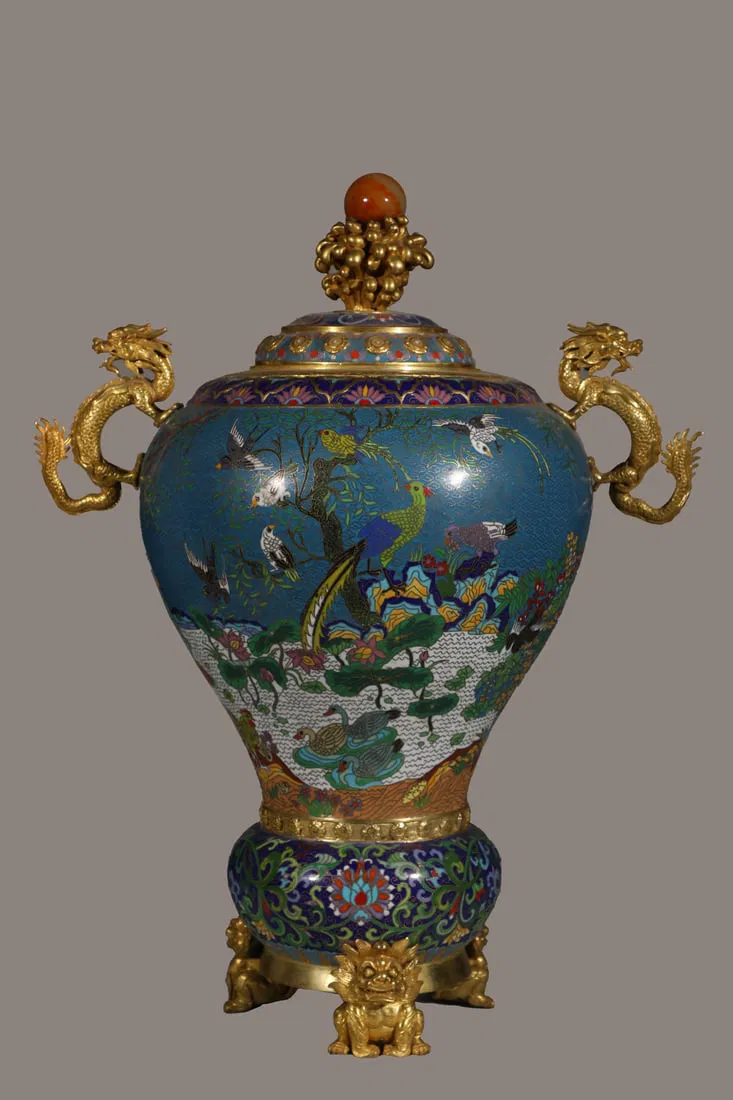 An Exquisite Cloisonne Lotus Pattern Flower and Bird Pattern Double-Ears Jar