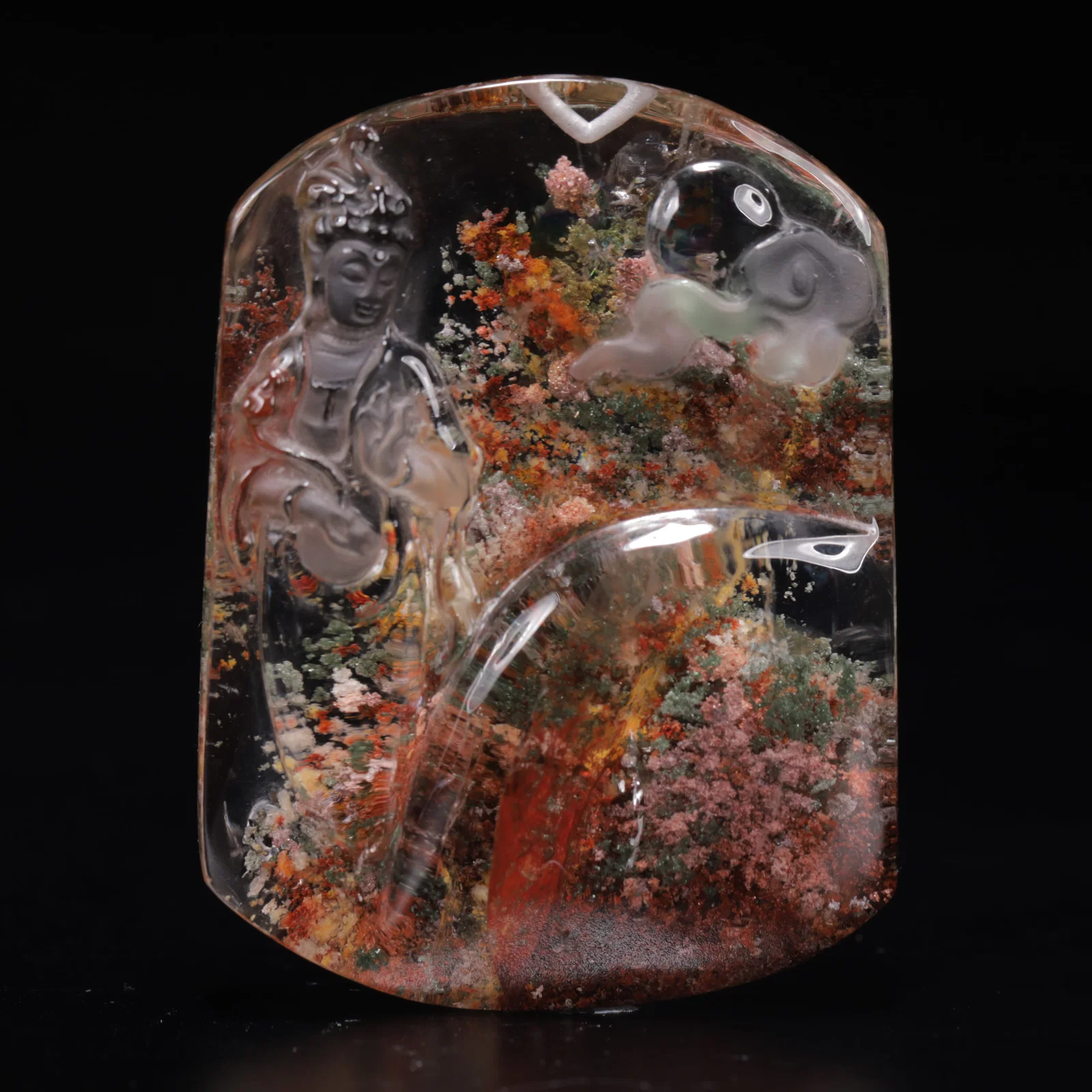 An Exquisite Crystal Statue of Avalokitesvara Pendant