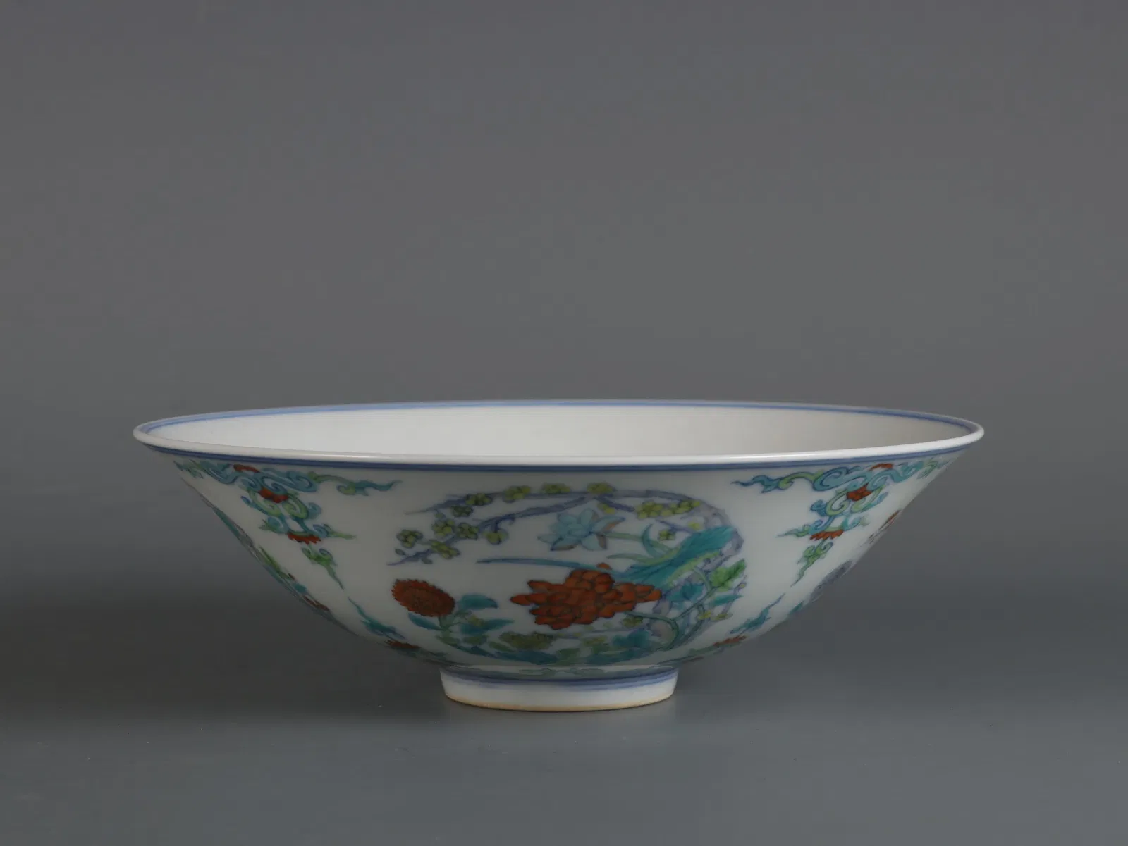 An Exquisite Doucai Flower Pattern Bowl